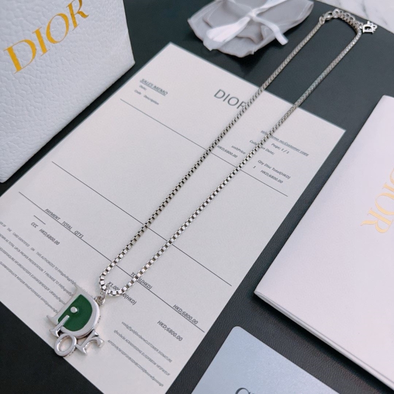 chr1st1an D10r necklaces